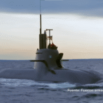 submarino alemán funcionando con hidrógeno renovable en pleno océano en la superficie